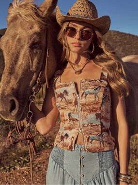 Vici Horse-Print Zip Crop Camisole in Tan and Cream